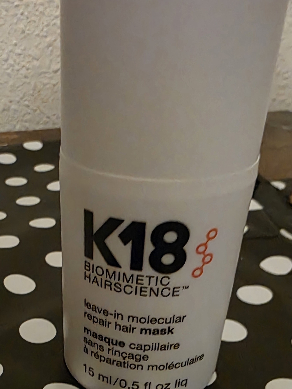 K18 Biomimetic Hairscience Leave-In Molecular Repair Hair Mask — White